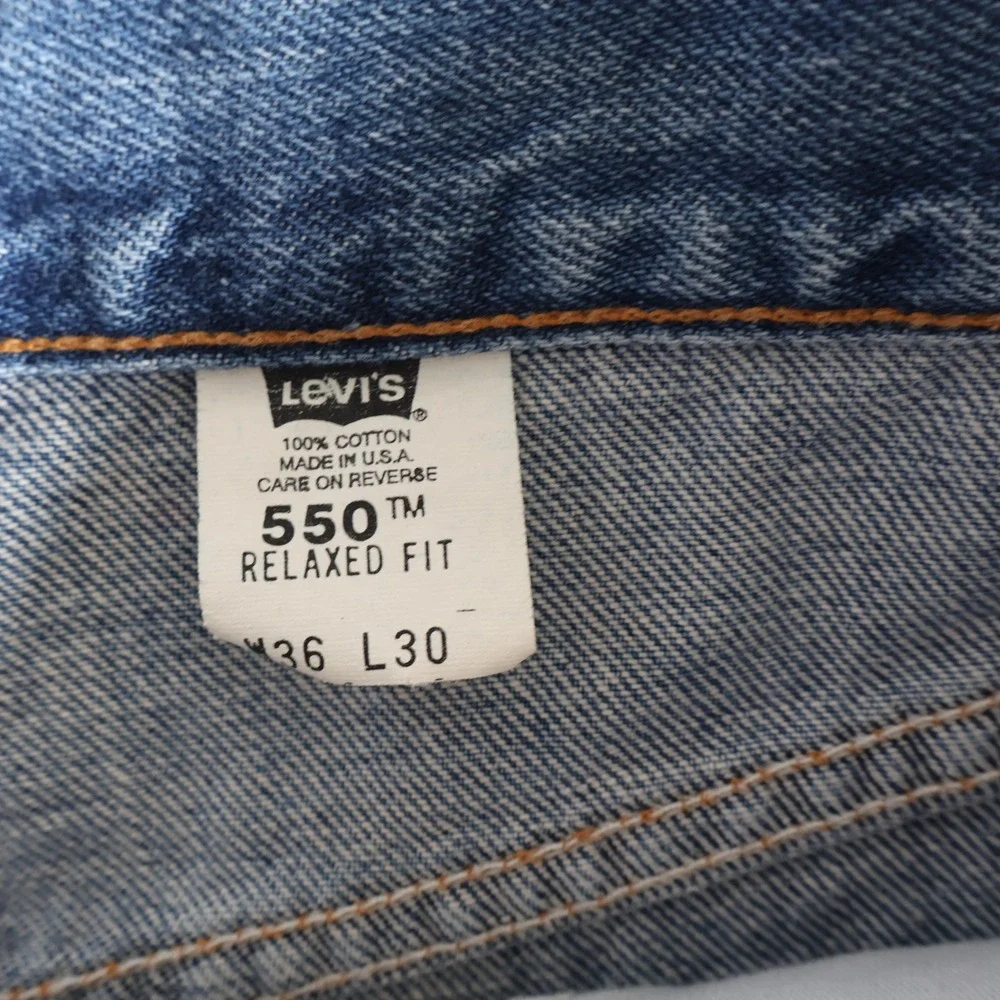 Vintage Y2K Levis 550 Jeans Men's 36x30 Denim USA Medium Wash 2001